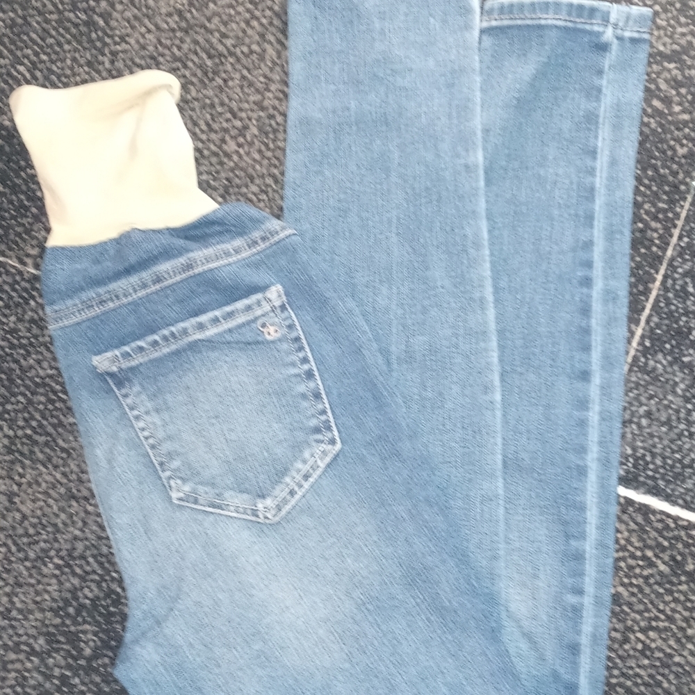 Jessica Simpson maternity jeans